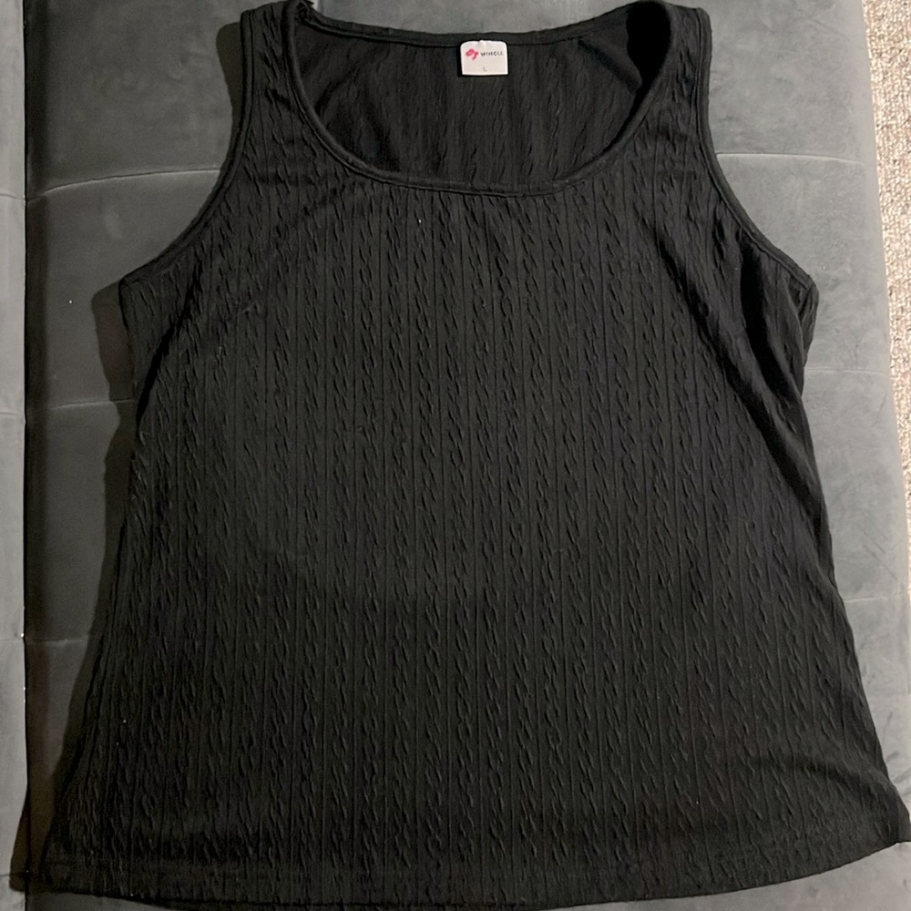 Great light weight tank! NWOT